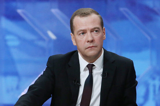 Медведев позволил госкомпаниям не открывать данные о подрядчиках, а силовикам — засекретить закупки