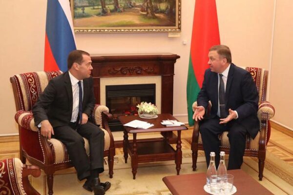Медведев призвал результативнее расходовать бюджет Союзного государства РФ и Республики Беларусь