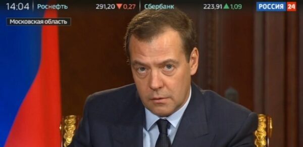 Медведев указал Рогозину на серьезность ситуации с неудачным запуском с «Восточного»