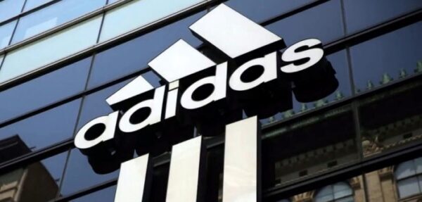 МинВОТ: В Крыму незаконно работают Adidas, Puma и DHL