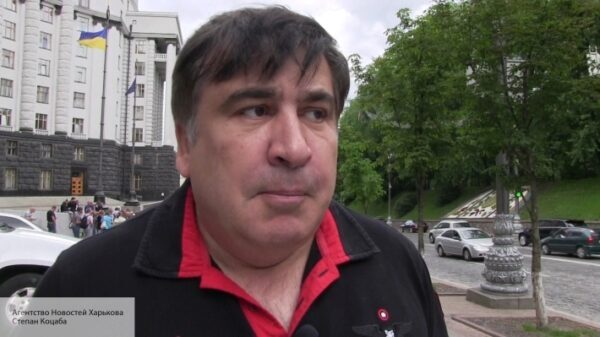 МВД: В Киеве сторонники Саакашвили устроили акцию за импичмент президенту