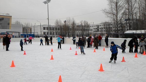 На новогодние праздники брянцы обеспечены ледовыми катками и хоккейными кортами