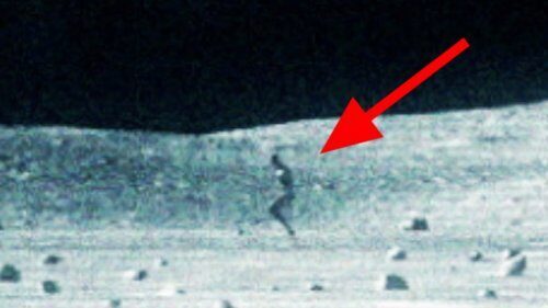 На снимке Луны рассмотрели инопланетянина с рюкзаком