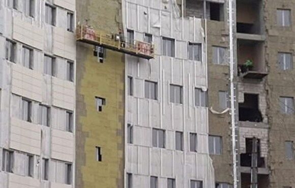 На стройке перинатального центра в Сургуте погиб рабочий