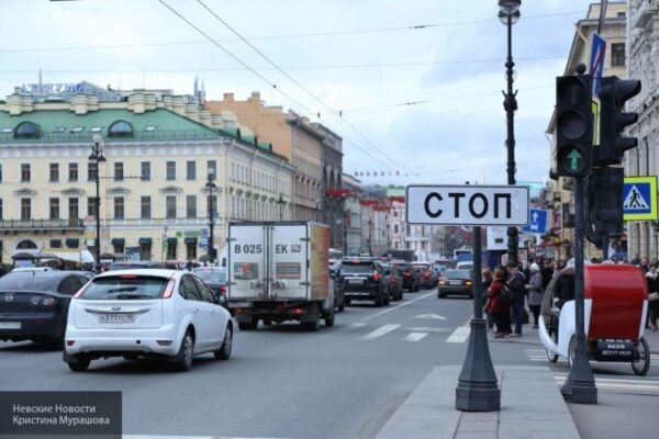 Названы сроки появления новых уличных знаков в областях РФ
