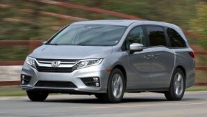 Новый Honda Odyssey 2018 модельного года засветился на тестах