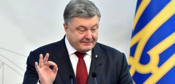 Порошенко: К нам стучат и спрашивают – может, возьмете наш газ?