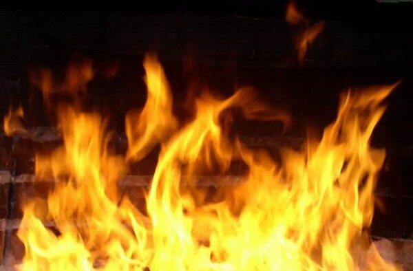 Пожилой мужчина погиб во время пожара в Костромской области