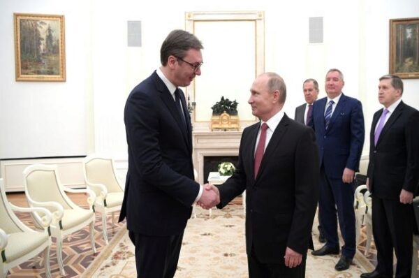 Путин на встрече с Вучичем подчеркнул развитие отношений РФ и Сербии