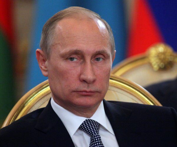 Путин поздравил президента ФИФА с Новым Годом
