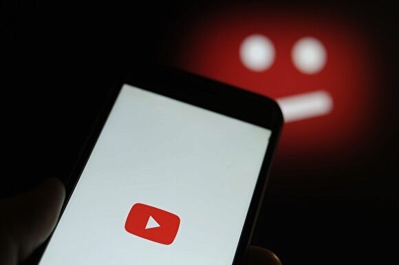Роскомнадзор пригрозил YouTube блокировкой из-за страницы «Открытой России»