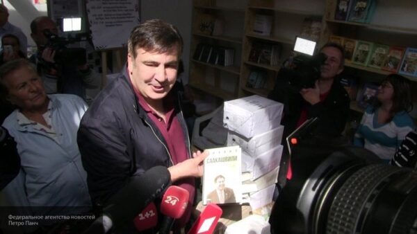 Саакашвили желает помириться с Порошенко: сторонники Михо разочарованы?