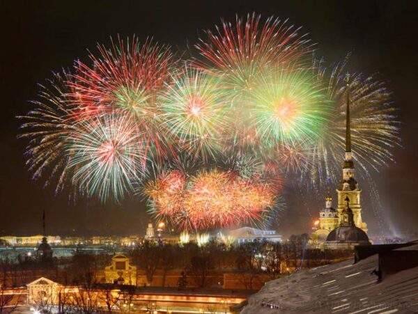 Салют в Новый год 2018 в Санкт-Петербурге: время и место проведения в новогоднюю ночь 2018