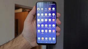 Samsung запатентовала смартфон с двумя экранами?