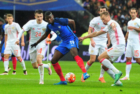 Сборная РФ по футболу сыграет с Францией в товарищеском матче