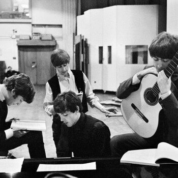 Сингл Beatles продан за рекордную сумму