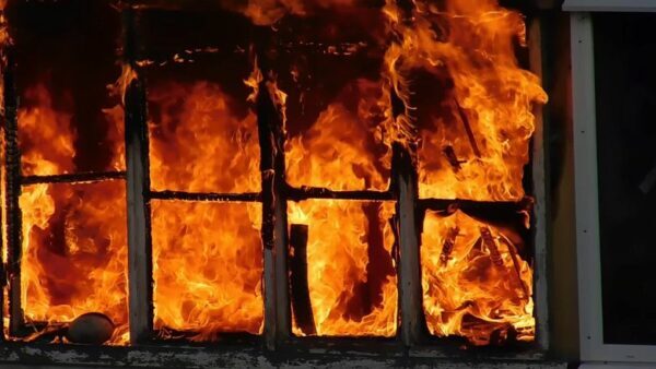 СК расследует гибель мужчины на пожаре в Сергачском районе