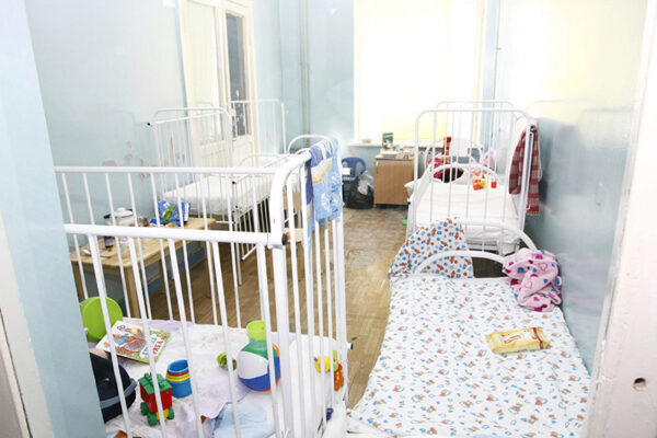 СК узнает причины смерти детей в 2-х южноуральских клиниках
