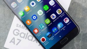 Смартфон Samsung Galaxy A7 резко подешевел в России до 20 тысяч