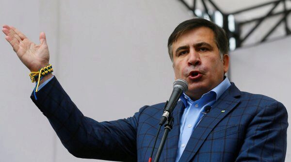 Сторонники Саакашвили силой освободили его из автомобиля СБУ