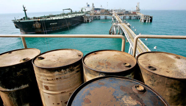 Страны ОПЕК сократили добычу нефти