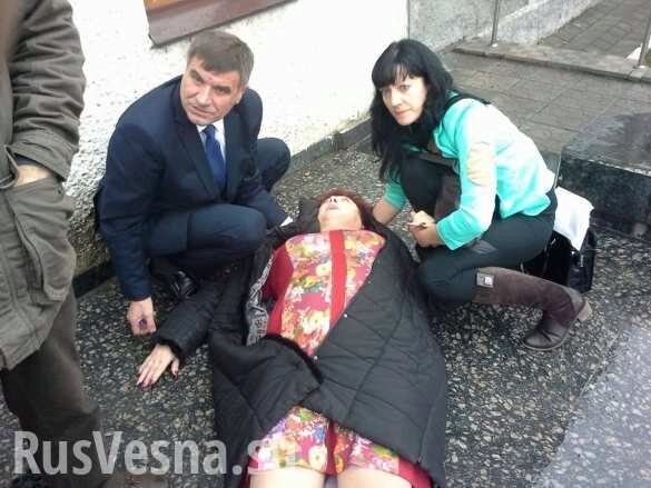 Типичная Украина: Заммэра Жмеринки избил женщину-депутата (ФОТО, ВИДЕО)