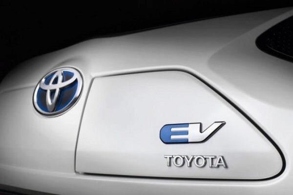 Toyota полностью откажется от ДВС к 2050 году