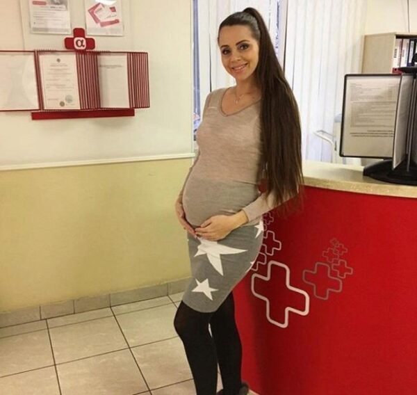 Участница “Дома-2” Ольга Рапунцель попала в больницу с угрозой выкидыша