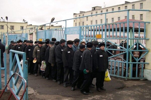 В Барнауле мужчина ради забавы забил до смерти 10-месячную дочь