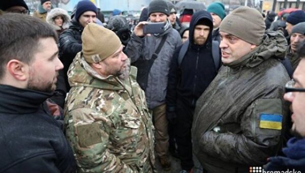 В центре Киева между участниками акции и Бирюковым произошла потасовка