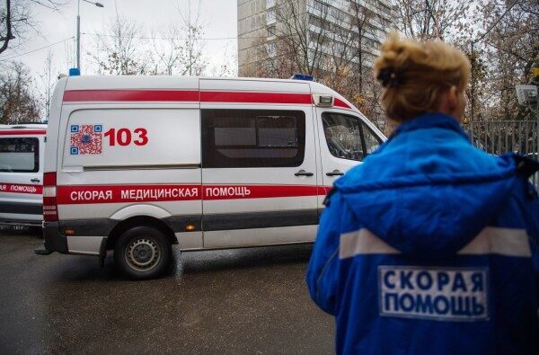 В Москве неизвестный обстрелял автомобиль скорой помощи