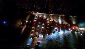 В оккупированном Донецке из 75 авто создали новогоднюю елку