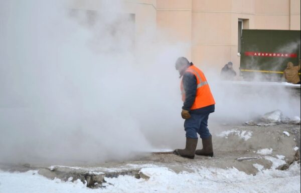 В Петербурга в аварийном прорыве кипятка обварилась женщина