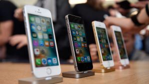 В РФ резко обрушились цены на iPhone SE