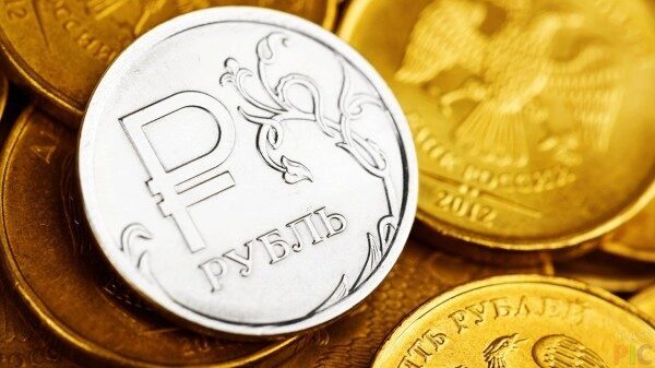 В Ростове банкир украл 700 000 рублей у пенсионера