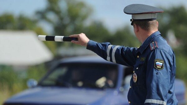 В Саратове пенсионерка покалечилась в автобусе из-за маневров водителя