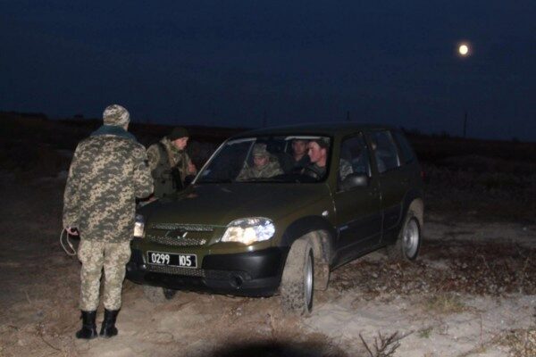 В Забайкалье при обыске авто у мужчины забрали 500 медвежьих лап