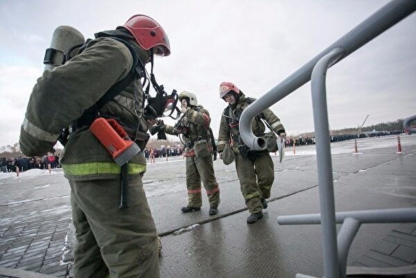 В Березовском потушен пожар на площади 200 кв. метров. Пострадала хозяйка дома