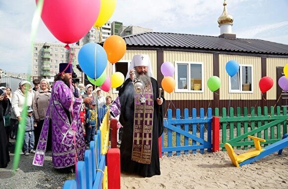 В Екатеринбурге храм судится с бизнесвумен за землю под цветочным ларьком