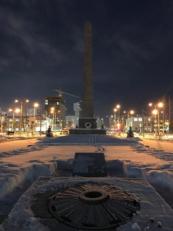 В Екатеринбурге на площади Коммунаров погас Вечный огонь
