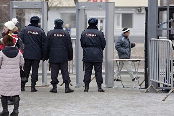 В Екатеринбурге полиция задержала мужчину, угрожавшего взорвать жилой дом в центре города