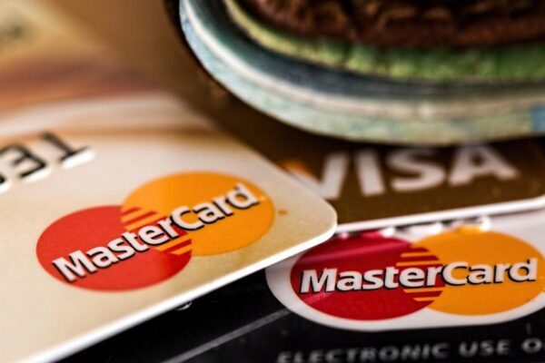 Visa и Mastercard исключены из ассоциации «Финтех»