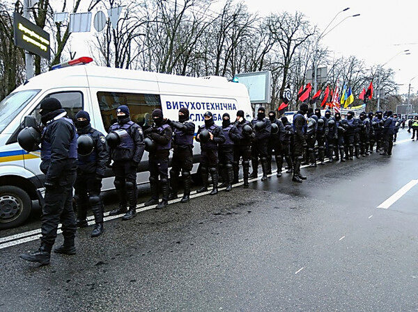 В Киеве проходит марш приверженцев Саакашвили