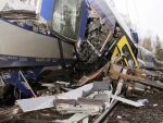 Во Франции школьный автобус столкнулся с поездом: погибли дети