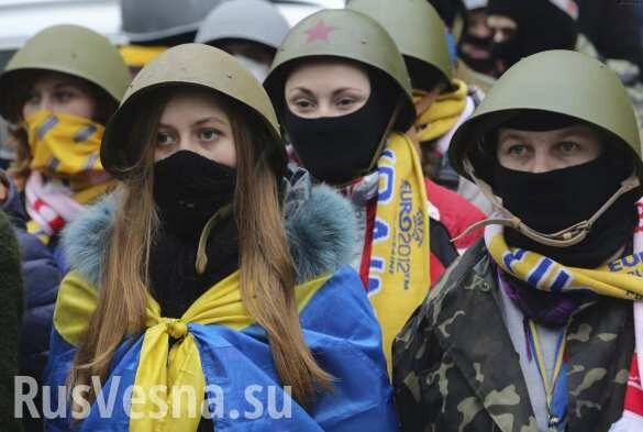 В оккупированном Краматорске школьников согнали на открытие памятника «атошникам» (ФОТО, ВИДЕО)