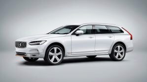 Volvo назвала цены на спецверсию V90 Cross Country для России