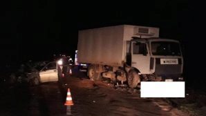 Жуткое лобовое ДТП с грузовиком на Ставрополье, погиб водитель ВАЗ?а