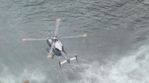 4 человека погибли при крушении вертолета над Аравийском морем