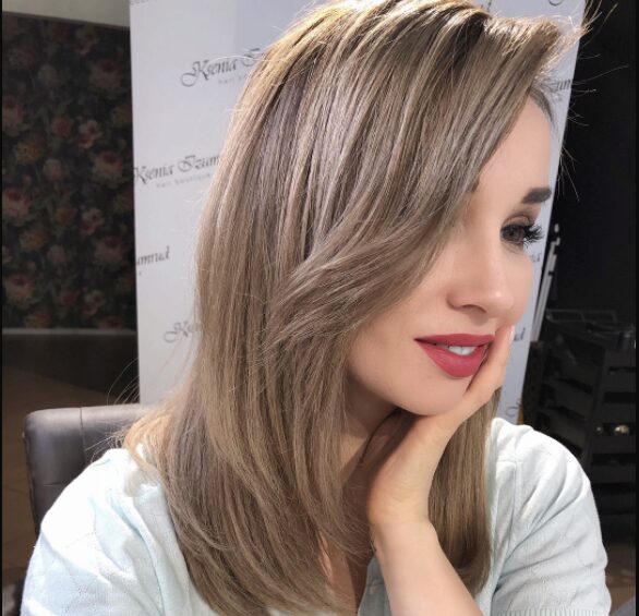 Анфиса Чехова опубликовала в Instagram фото с новым цветом волос