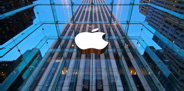 Автобусы с работниками Apple подверглись нападениям в США